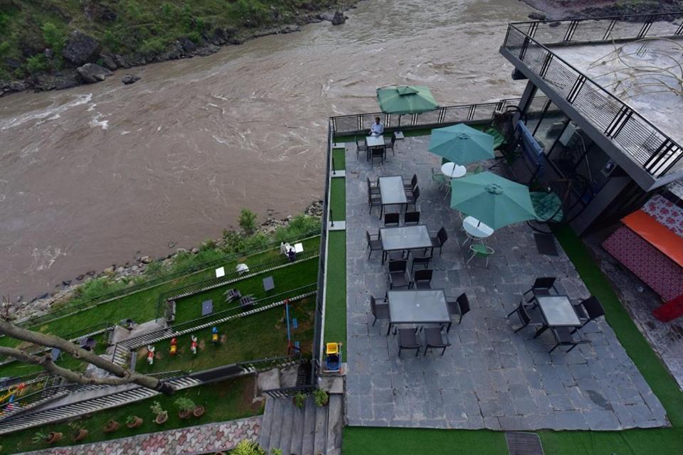 Hotel La Orilla Muzaffarabad Exteriér fotografie